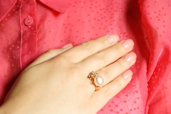 18k Fresh Water Pearl Flower Ring, Signed Jewelry by Annamaria Cammilli, Blossom Baroque