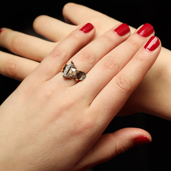 Vintage UNUSUAL Rose Gold Buckle Retro Chain Ring