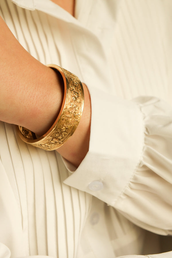 Art Nouveau Cuff Bracelet 18k Gold with Floral Ornament, HEAVY 45G