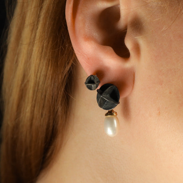 Black Niello and Pearl Drop Earrings in 18k Gold