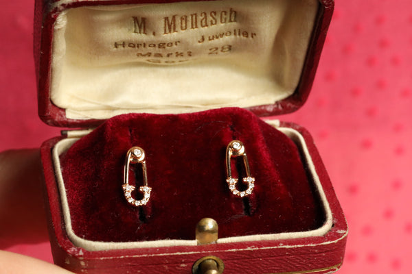 Diamond Safety Pin Stud Earrings in 18k Gold