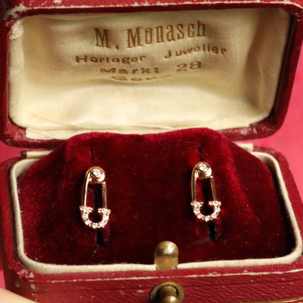 Diamond Safety Pin Stud Earrings in 18k Gold