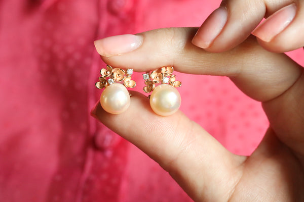 18k Fresh Water Pearl Flower Ring, Signed Jewelry by Annamaria Cammilli, Blossom Baroque