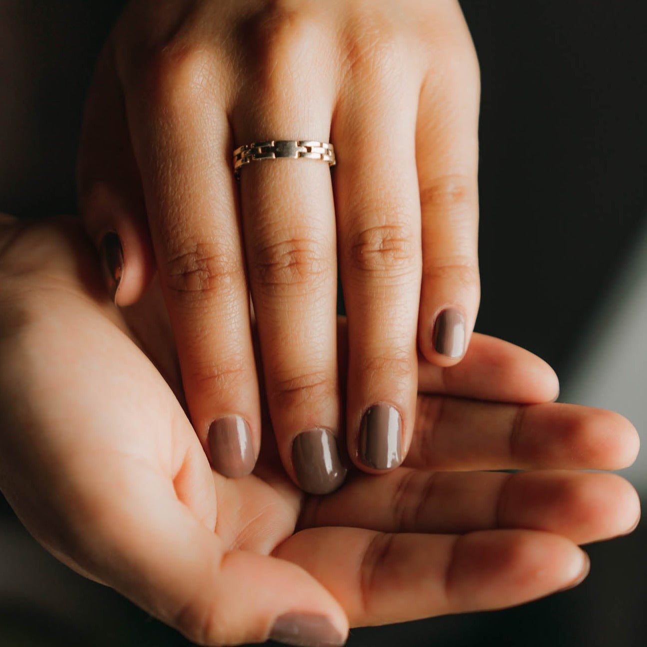This vintage ring is minimal in design, offering a timeless and elegant addition to your daily outfit! The ring is 14 karat gold, has a width of 0.12 inch. It is designed with 3 rows link chain. The band is made in link chain style with a mix of yellow and white gold. Such design is commonly referred to as "rolex" ring, as the patterns of the links resembles metal watch bracelets.