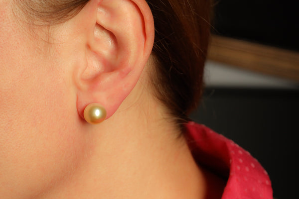 18k Gold Australian Pearl Stud Earrings, Oriental Jewelry by Maria Grazia Baldan, Italian Designer