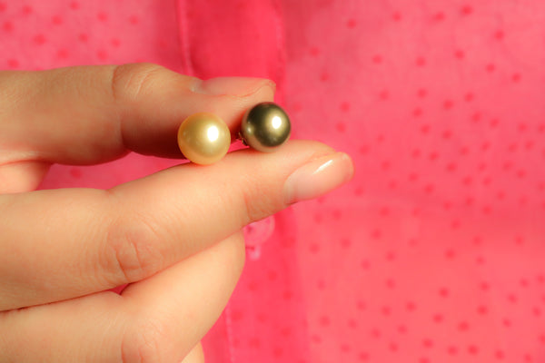 18k Gold Australian Pearl Stud Earrings, Oriental Jewelry by Maria Grazia Baldan, Italian Designer