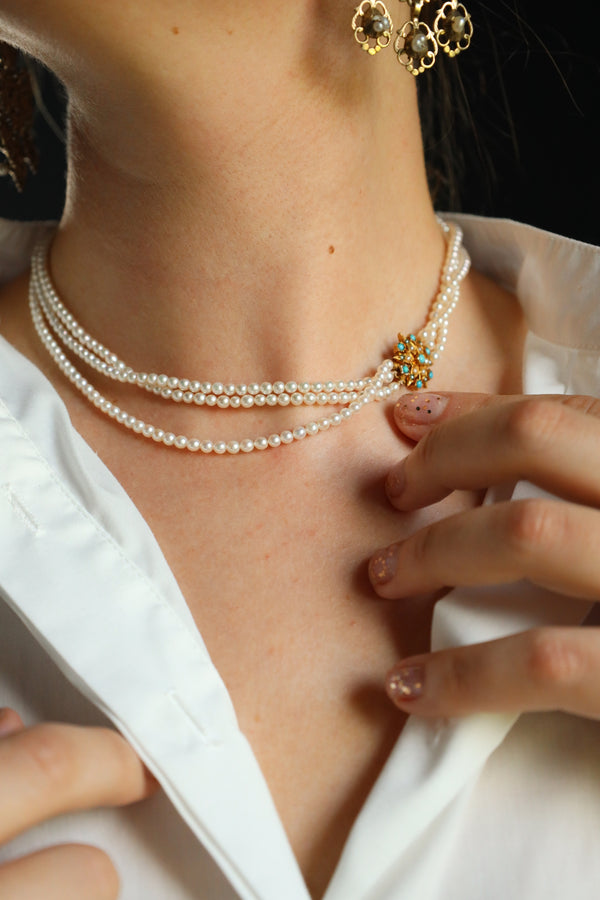 Anique Pearl Choker Necklace with Turquoise Clasp