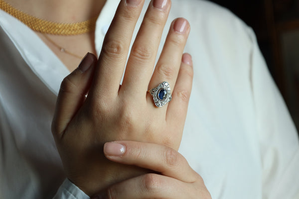 Antique Art Deco Engagement Ring with Sapphire
