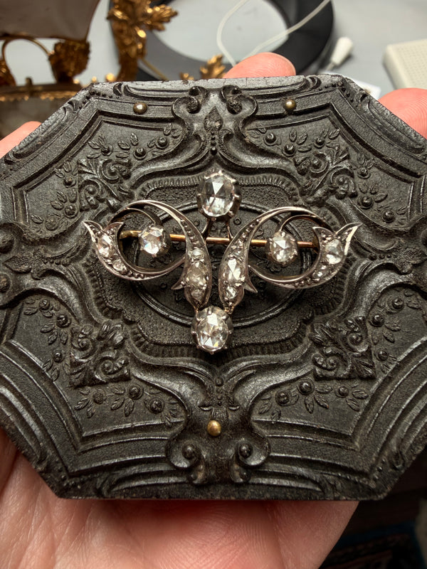Art Nouveau Brooch with Rose Cut Diamonds