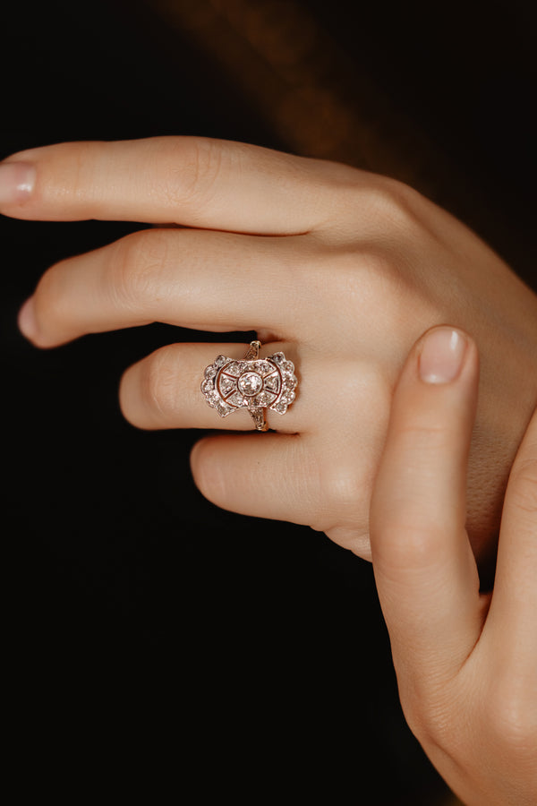 Antique Edwardian 0.93 Carat Diamond Engagement Ring