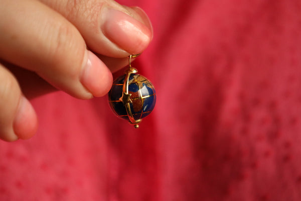 Globe Charm Pendant in Solid 18k Gold