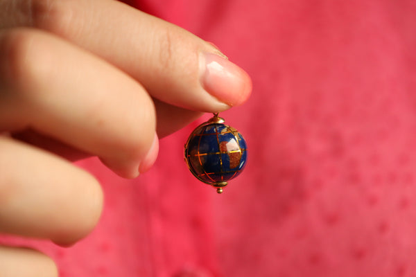 Globe Charm Pendant in Solid 18k Gold