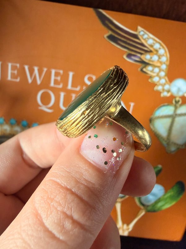 Vintage Green Chalcedony Ring: Solid 18k Gold Chrysoprase Jewelry