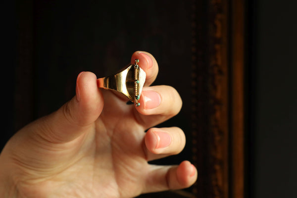 Cameo Ring with Turquoise in Solid 18k Gold