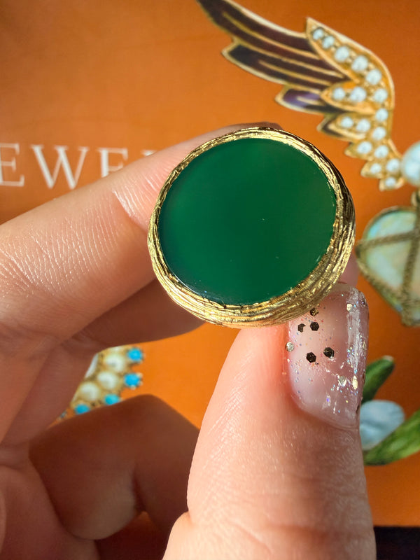Vintage Green Chalcedony Ring: Solid 18k Gold Chrysoprase Jewelry