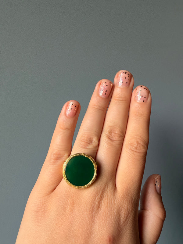 Vintage Green Chalcedony Ring: Solid 18k Gold Chrysoprase Jewelry