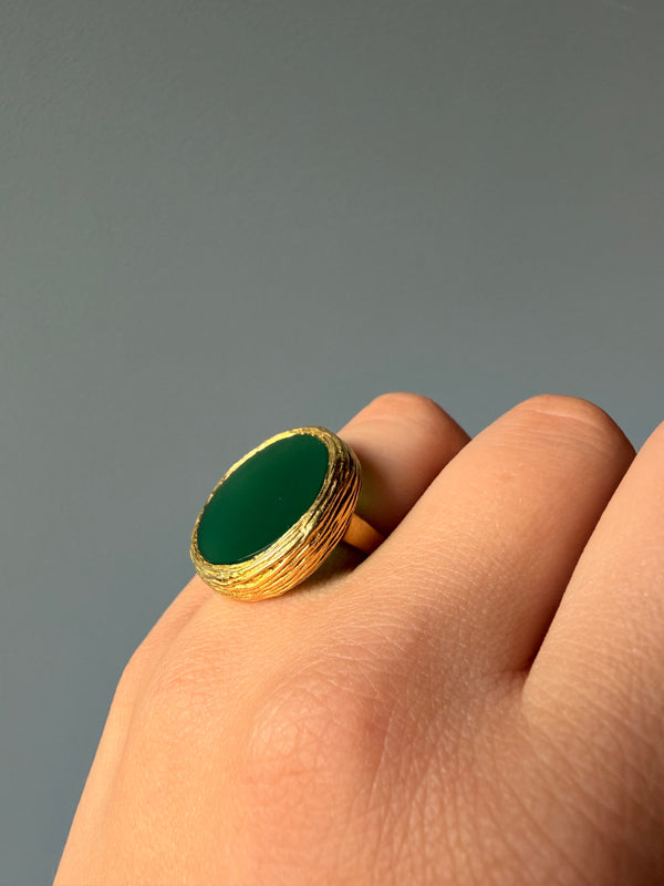 Vintage Green Chalcedony Ring: Solid 18k Gold Chrysoprase Jewelry
