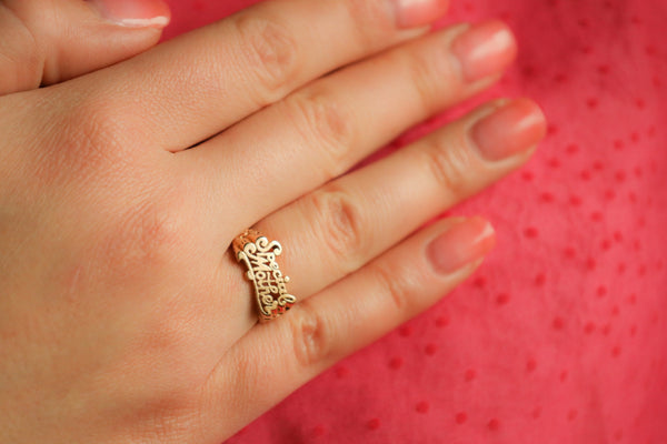Vintage Mothers Ring in Solid 14k Gold: 'Special Mother'