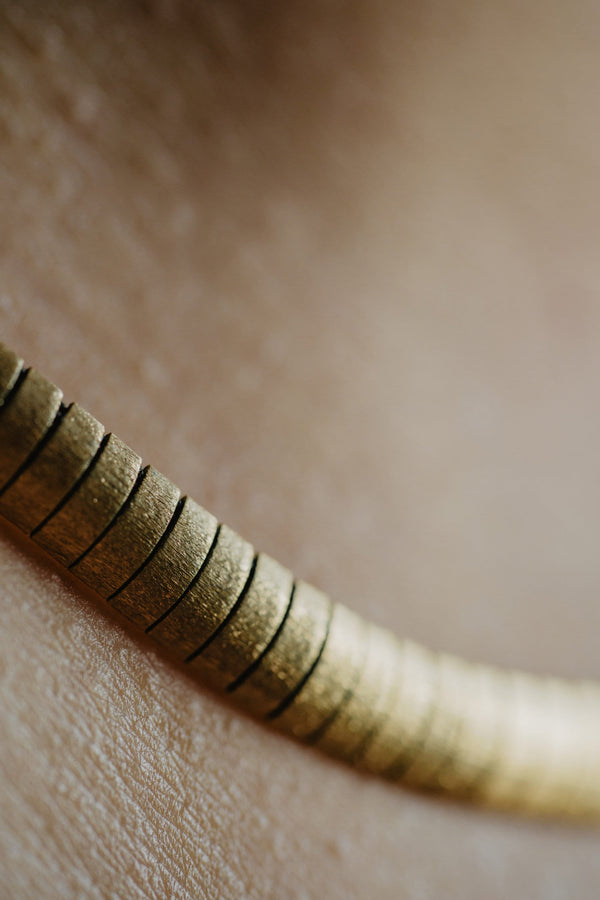 14K Brushed Gold Vintage Omega Chain Necklace - Pretty Different Shop